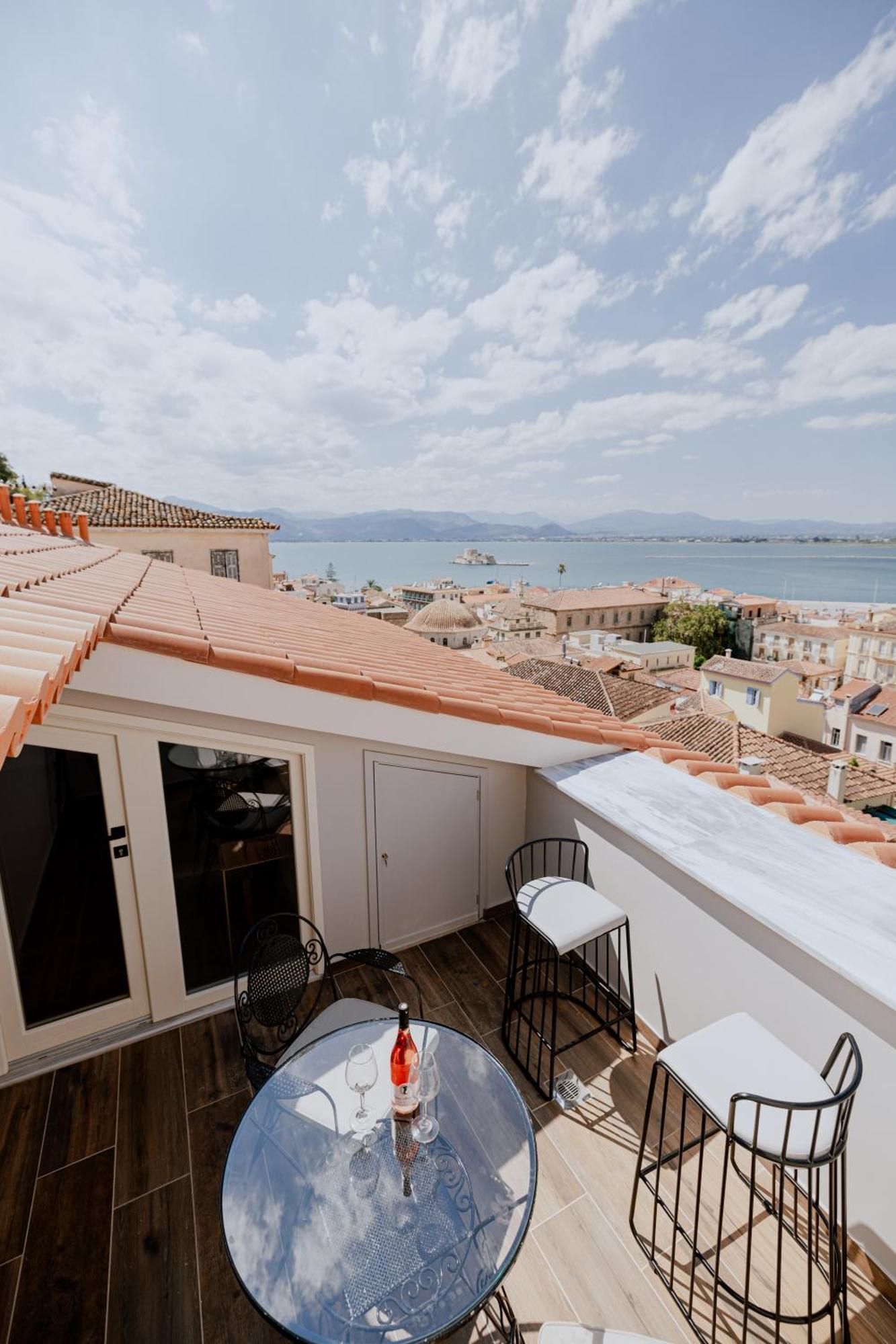 Nafplion Comfy Suites Ngoại thất bức ảnh